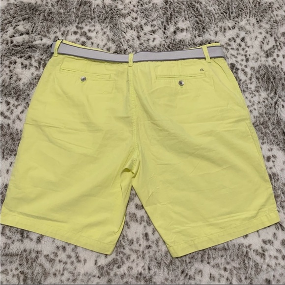 yellow Calvin Klein shorts and belt size 40 - Picture 8 of 9